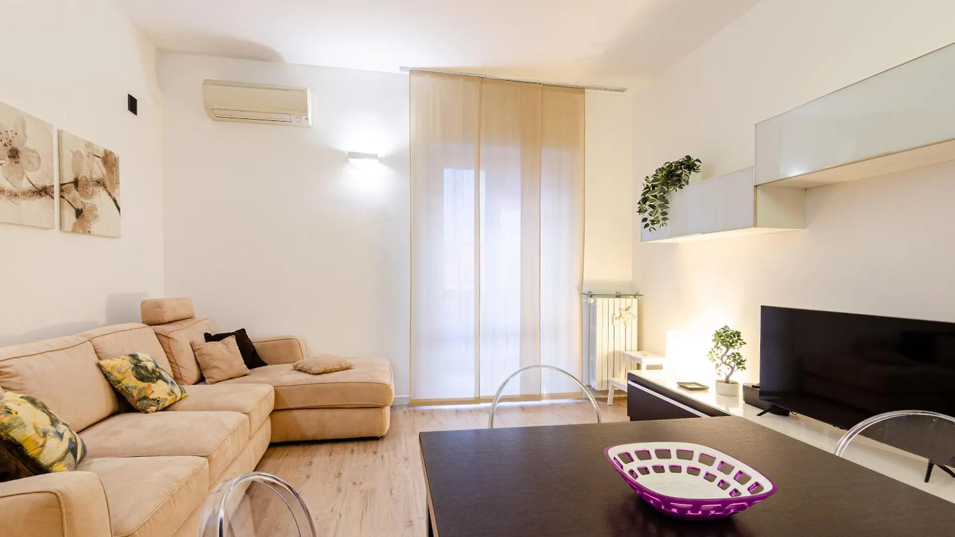 מילאנו Design Apartment - Bezzi 79 0*,  איטליה