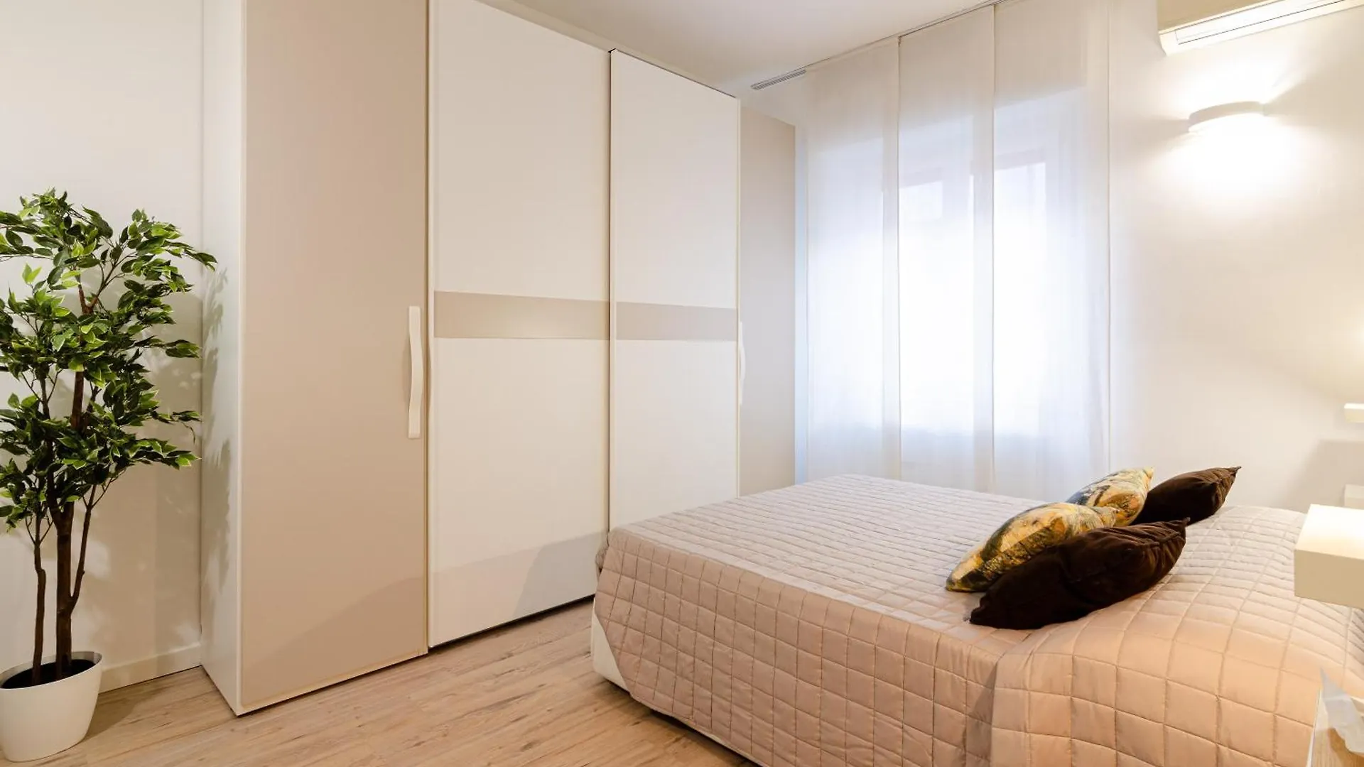 מילאנו Design Apartment - Bezzi 79 איטליה
